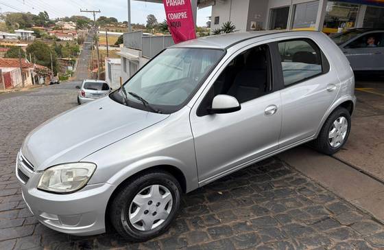 CHEVROLET CELTA 1.0 MPFI LT 8V FLEX 4P MANUAL CHEVROLET CELTA 1.0 MPFI LT 8V FLEX 4P MANUAL